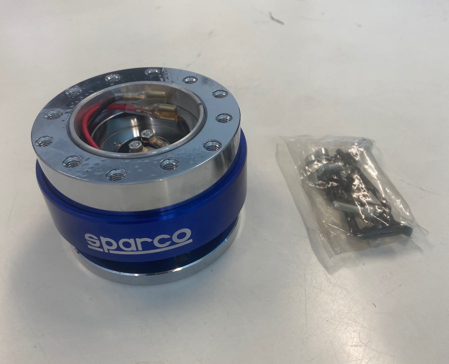 Sparco Quick Release Hub (BLUE) 24 Red Racing